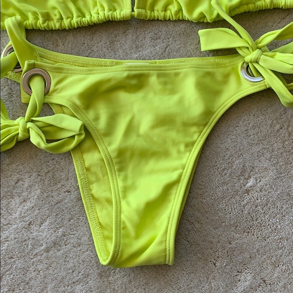 Samba Brazilian Bikini - Picture 3 of 6